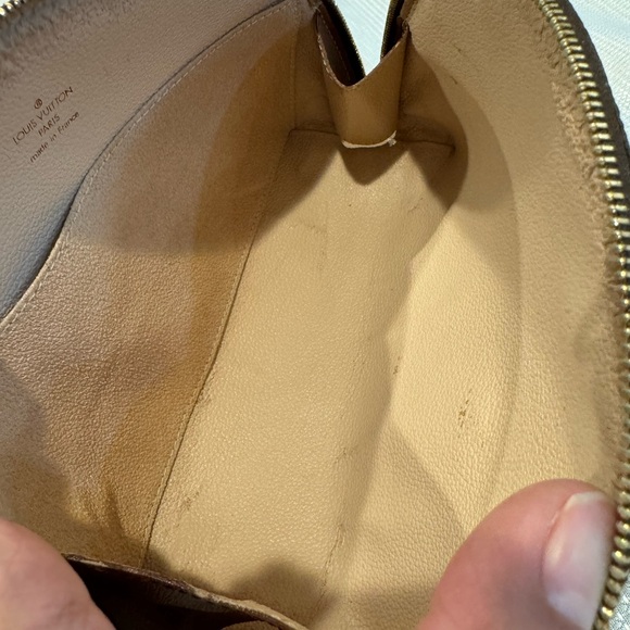 Authentic Louis Vuitton Demi Ronde pouch - Picture 11 of 11